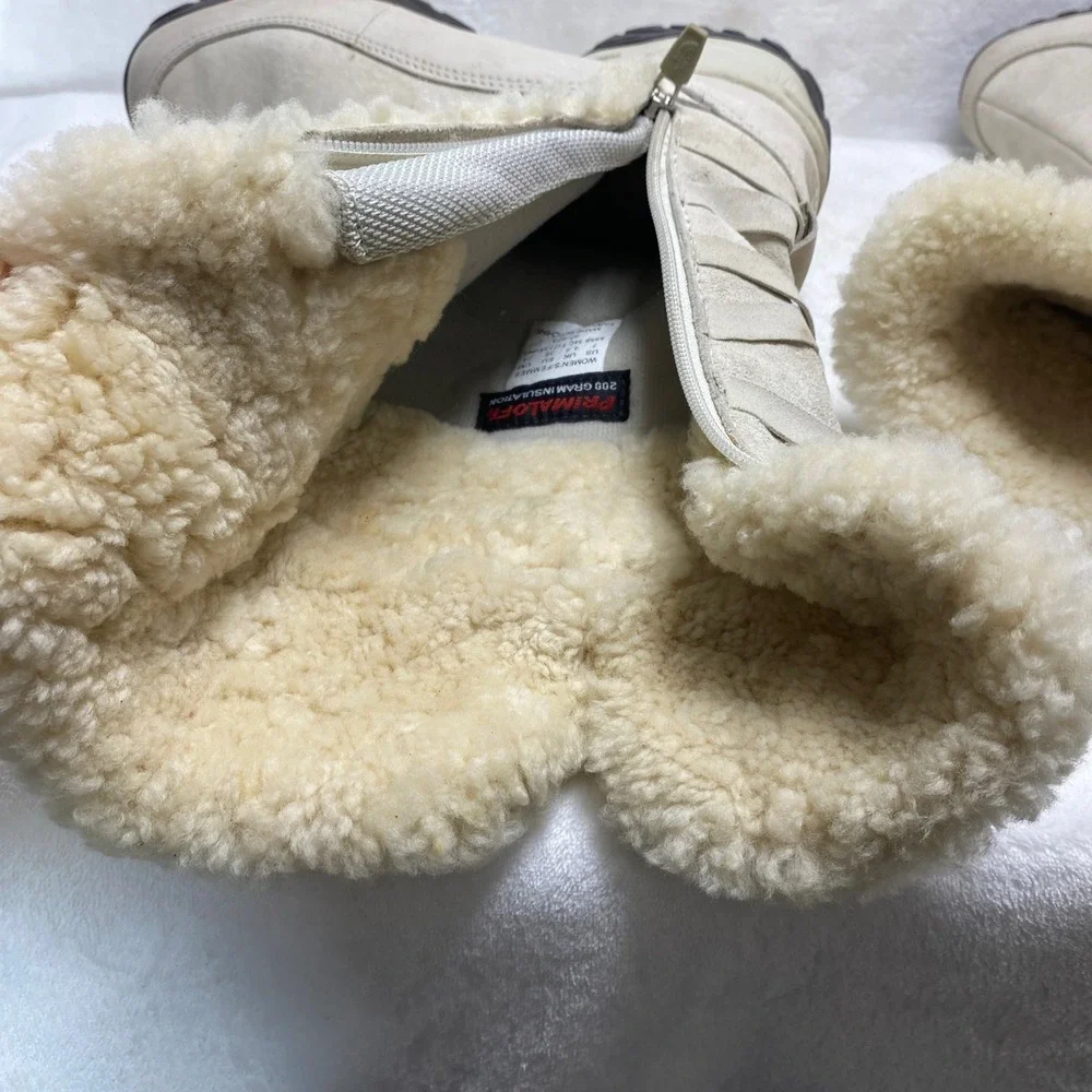 The North Face Womens Insulated Primaloft Shearling Boots Cream Suede  7‎